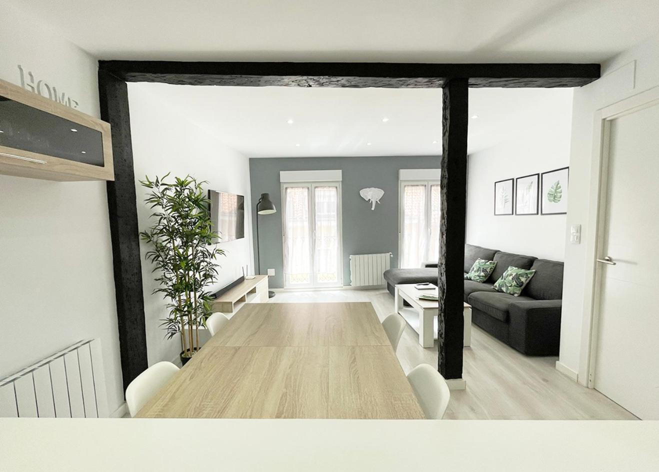 Luminoso Apartamento En Pleno Centro De Santander Luaran gambar